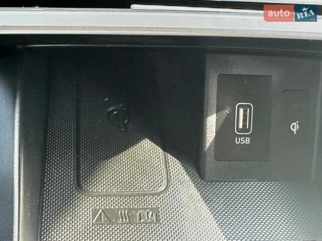 Серый Хендай Kona, объемом двигателя 0 л и пробегом 137 тыс. км за 16700 $, фото 21 на Automoto.ua