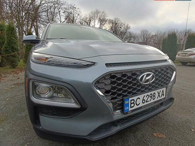 Сірий Хендай Kona, об'ємом двигуна 2 л та пробігом 112 тис. км за 14200 $, фото 3 на Automoto.ua