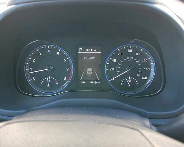 Серый Хендай Kona, объемом двигателя 2 л и пробегом 93 тыс. км за 15900 $, фото 19 на Automoto.ua