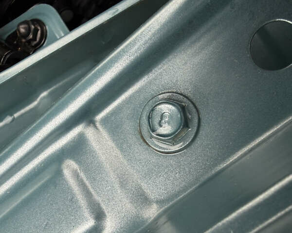 Серый Хендай Kona, объемом двигателя 0 л и пробегом 127 тыс. км за 17650 $, фото 72 на Automoto.ua