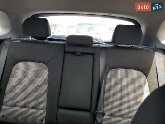 Сірий Хендай Kona, об'ємом двигуна 2 л та пробігом 50 тис. км за 2500 $, фото 9 на Automoto.ua