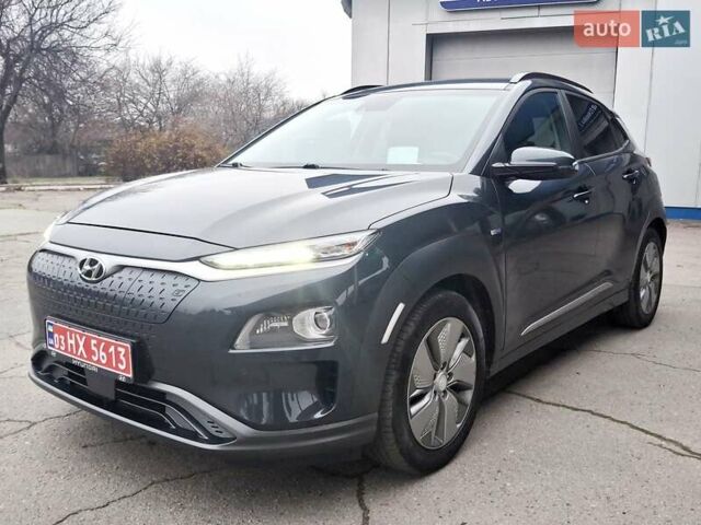 Сірий Хендай Kona, об'ємом двигуна 0 л та пробігом 114 тис. км за 17300 $, фото 2 на Automoto.ua