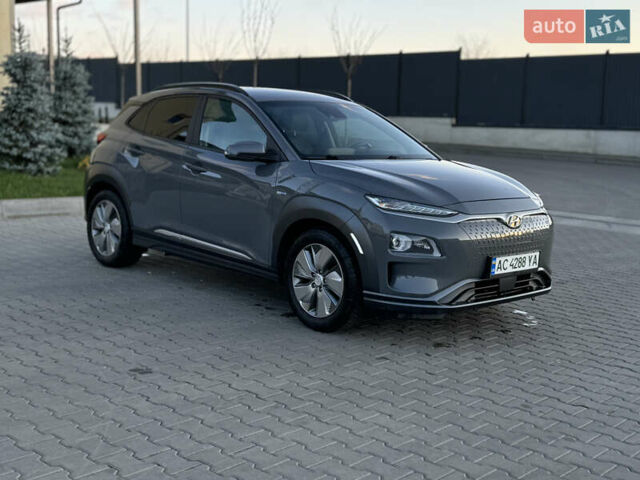 Сірий Хендай Kona, об'ємом двигуна 0 л та пробігом 83 тис. км за 17000 $, фото 3 на Automoto.ua