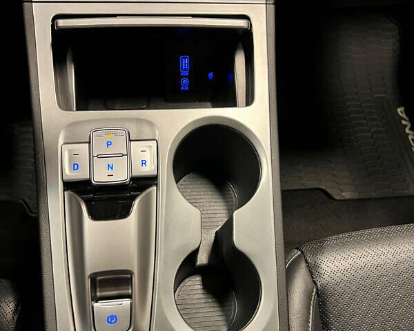 Серый Хендай Kona, объемом двигателя 0 л и пробегом 85 тыс. км за 14450 $, фото 19 на Automoto.ua