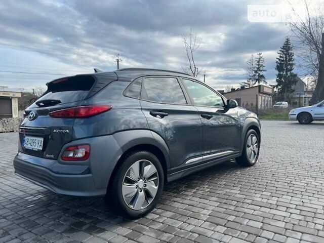 Сірий Хендай Kona, об'ємом двигуна 0 л та пробігом 105 тис. км за 18300 $, фото 5 на Automoto.ua