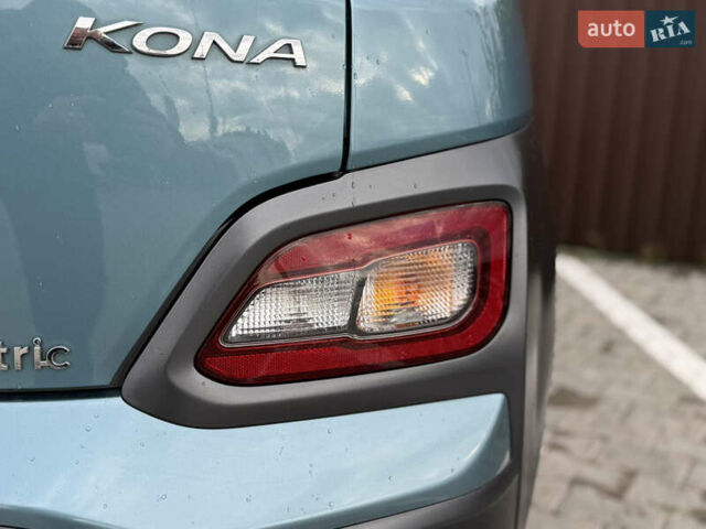 Серый Хендай Kona, объемом двигателя 0 л и пробегом 127 тыс. км за 17650 $, фото 17 на Automoto.ua