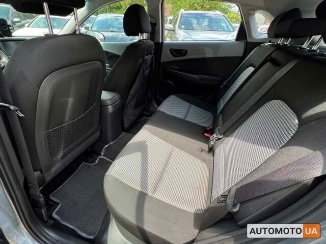 Серый Хендай Kona, объемом двигателя 2 л и пробегом 106 тыс. км за 17600 $, фото 17 на Automoto.ua
