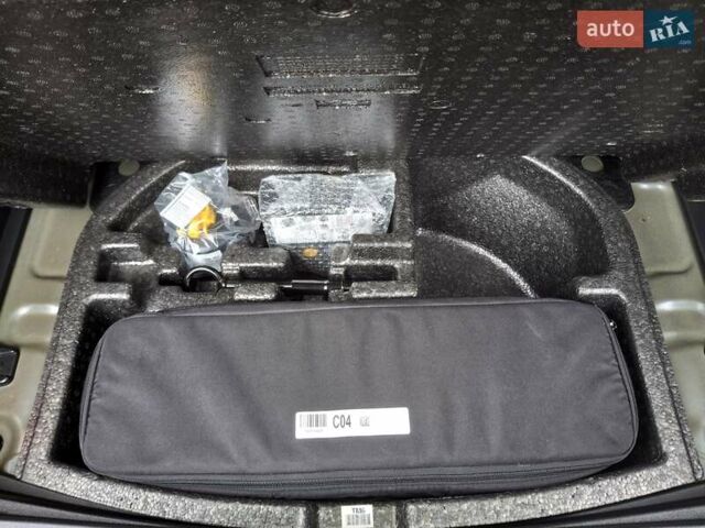 Хендай Kona 2019 в Днепре (Днепропетровске) на Automoto.ua Серый Хендай Kona, объемом двигателя 0 л и пробегом 130 тыс. км за 17400 $, фото 29 на Automoto.ua