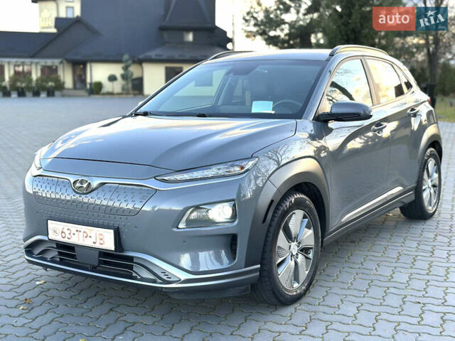 Серый Хендай Kona, объемом двигателя 0 л и пробегом 126 тыс. км за 17300 $, фото 10 на Automoto.ua