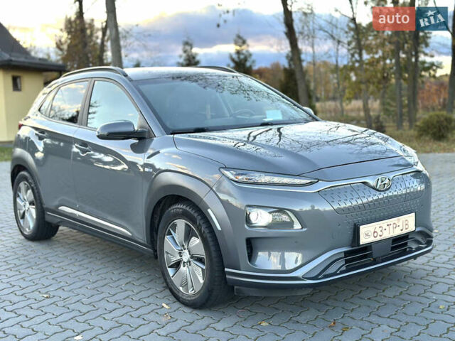 Серый Хендай Kona, объемом двигателя 0 л и пробегом 126 тыс. км за 17300 $, фото 25 на Automoto.ua