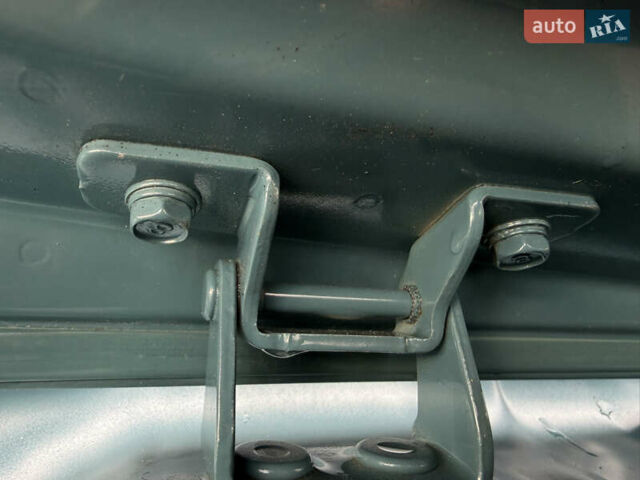 Серый Хендай Kona, объемом двигателя 0 л и пробегом 127 тыс. км за 17650 $, фото 70 на Automoto.ua