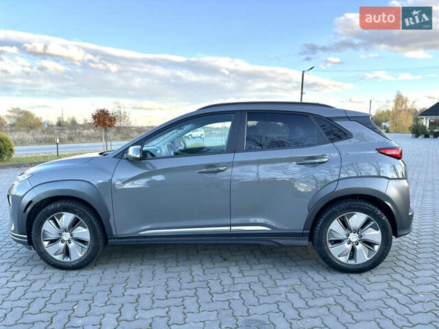 Серый Хендай Kona, объемом двигателя 0 л и пробегом 126 тыс. км за 17300 $, фото 14 на Automoto.ua