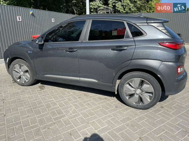 Сірий Хендай Kona, об'ємом двигуна 0 л та пробігом 134 тис. км за 16800 $, фото 9 на Automoto.ua