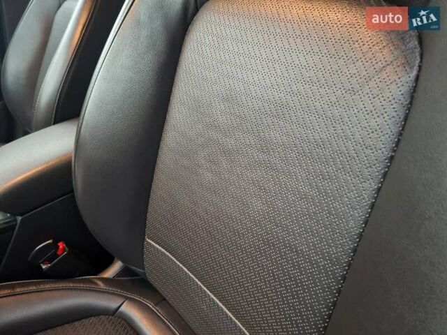 Сірий Хендай Kona, об'ємом двигуна 0 л та пробігом 114 тис. км за 17300 $, фото 16 на Automoto.ua