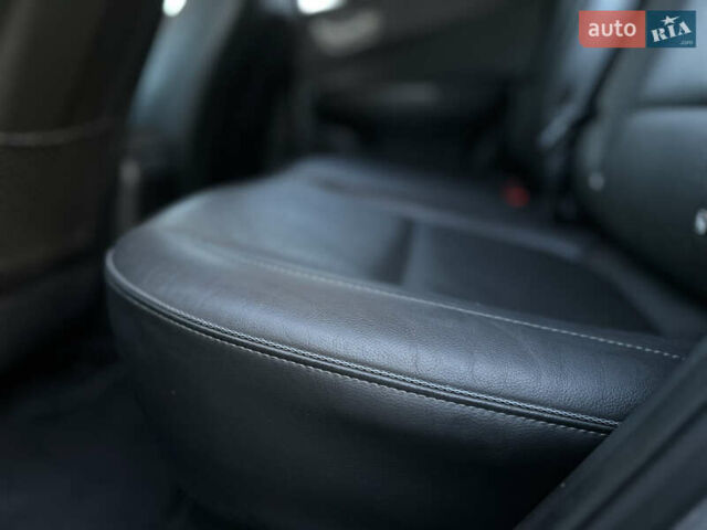 Серый Хендай Kona, объемом двигателя 0 л и пробегом 126 тыс. км за 17300 $, фото 61 на Automoto.ua