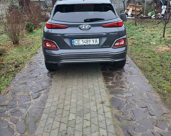 Серый Хендай Kona, объемом двигателя 0 л и пробегом 194 тыс. км за 15800 $, фото 28 на Automoto.ua