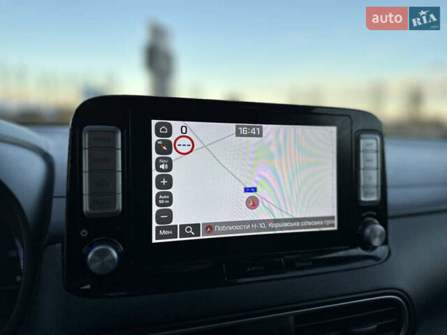 Серый Хендай Kona, объемом двигателя 0 л и пробегом 126 тыс. км за 17300 $, фото 94 на Automoto.ua