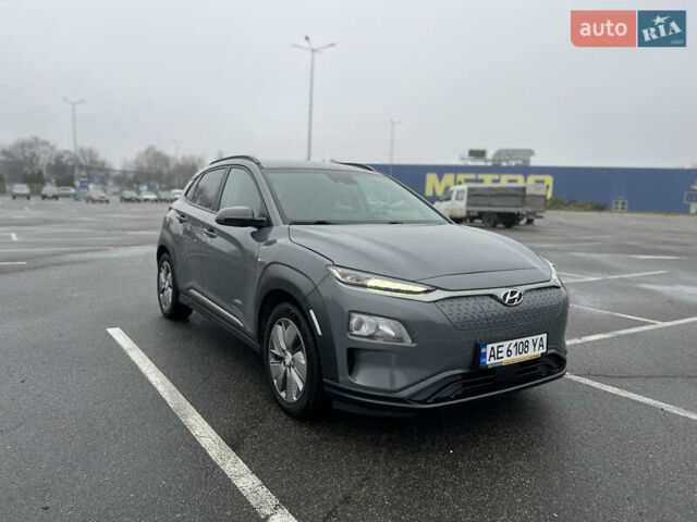 Серый Хендай Kona, объемом двигателя 0 л и пробегом 131 тыс. км за 16500 $, фото 8 на Automoto.ua