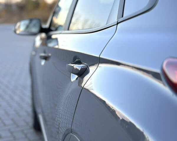 Серый Хендай Kona, объемом двигателя 0 л и пробегом 126 тыс. км за 17300 $, фото 30 на Automoto.ua