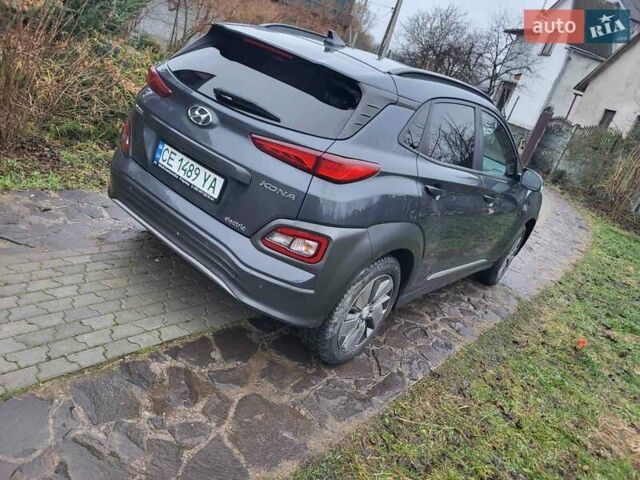 Серый Хендай Kona, объемом двигателя 0 л и пробегом 194 тыс. км за 15800 $, фото 27 на Automoto.ua