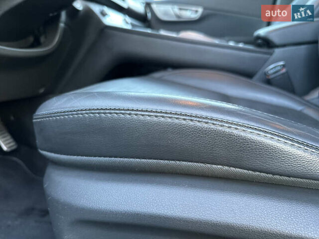 Серый Хендай Kona, объемом двигателя 0 л и пробегом 126 тыс. км за 17300 $, фото 50 на Automoto.ua