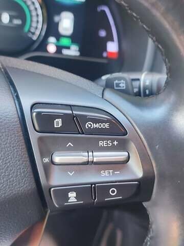 Серый Хендай Kona, объемом двигателя 0 л и пробегом 105 тыс. км за 17999 $, фото 20 на Automoto.ua