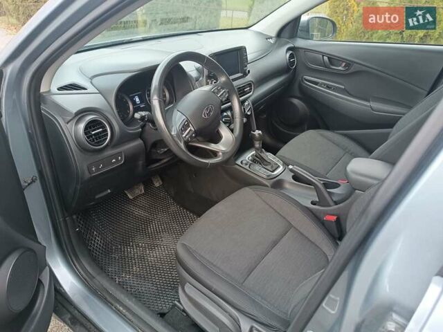 Сірий Хендай Kona, об'ємом двигуна 2 л та пробігом 112 тис. км за 14200 $, фото 16 на Automoto.ua