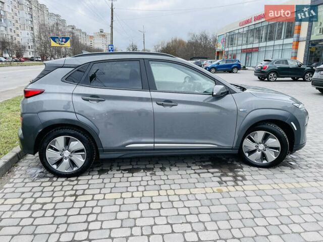 Сірий Хендай Kona, об'ємом двигуна 0 л та пробігом 103 тис. км за 17220 $, фото 6 на Automoto.ua