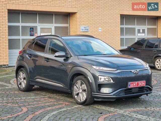 Серый Хендай Kona, объемом двигателя 0 л и пробегом 151 тыс. км за 16399 $, фото 6 на Automoto.ua