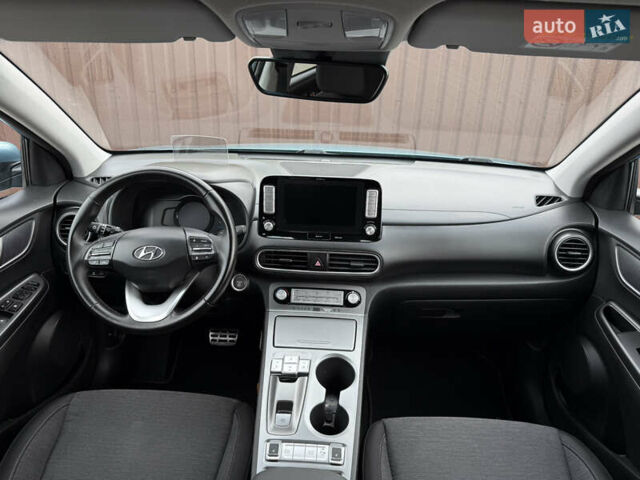 Серый Хендай Kona, объемом двигателя 0 л и пробегом 127 тыс. км за 17650 $, фото 26 на Automoto.ua
