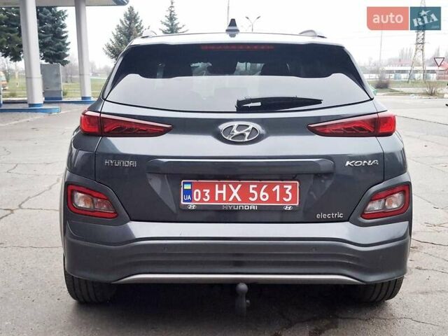 Сірий Хендай Kona, об'ємом двигуна 0 л та пробігом 114 тис. км за 17300 $, фото 9 на Automoto.ua