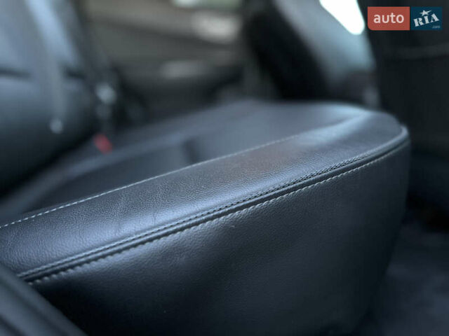 Серый Хендай Kona, объемом двигателя 0 л и пробегом 126 тыс. км за 17300 $, фото 66 на Automoto.ua