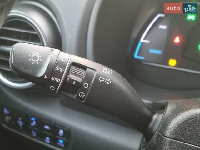 Серый Хендай Kona, объемом двигателя 0 л и пробегом 151 тыс. км за 16399 $, фото 23 на Automoto.ua