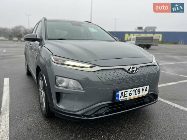 Серый Хендай Kona, объемом двигателя 0 л и пробегом 131 тыс. км за 16500 $, фото 2 на Automoto.ua