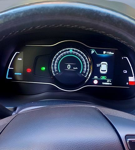 Серый Хендай Kona, объемом двигателя 0 л и пробегом 105 тыс. км за 17999 $, фото 3 на Automoto.ua