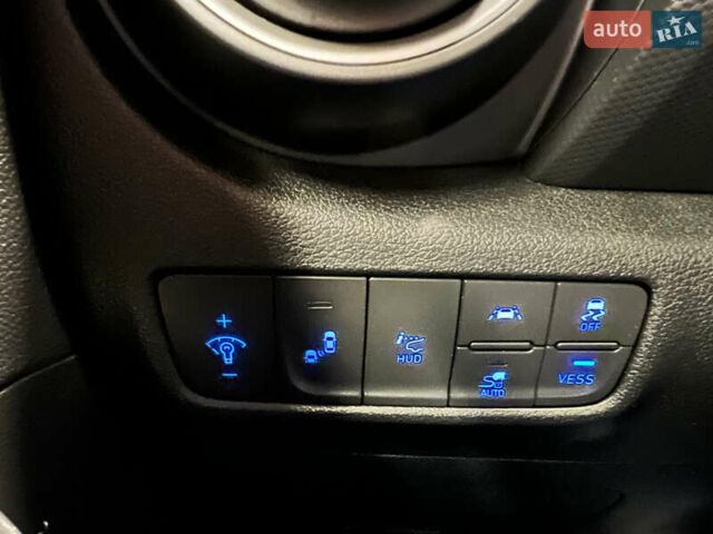 Серый Хендай Kona, объемом двигателя 0 л и пробегом 85 тыс. км за 14450 $, фото 17 на Automoto.ua