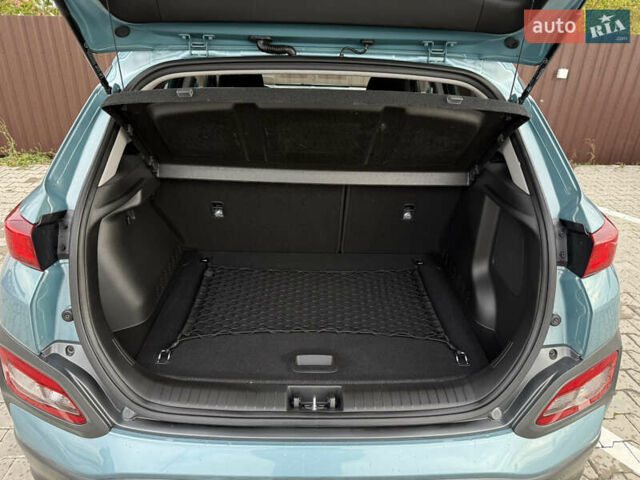 Серый Хендай Kona, объемом двигателя 0 л и пробегом 127 тыс. км за 17650 $, фото 50 на Automoto.ua