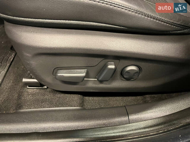 Серый Хендай Kona, объемом двигателя 0 л и пробегом 85 тыс. км за 14450 $, фото 14 на Automoto.ua