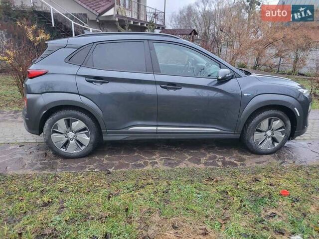 Серый Хендай Kona, объемом двигателя 0 л и пробегом 194 тыс. км за 15800 $, фото 26 на Automoto.ua