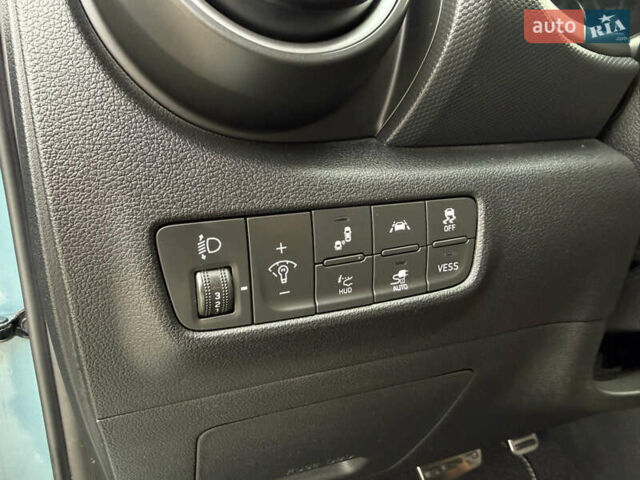 Серый Хендай Kona, объемом двигателя 0 л и пробегом 127 тыс. км за 17650 $, фото 44 на Automoto.ua