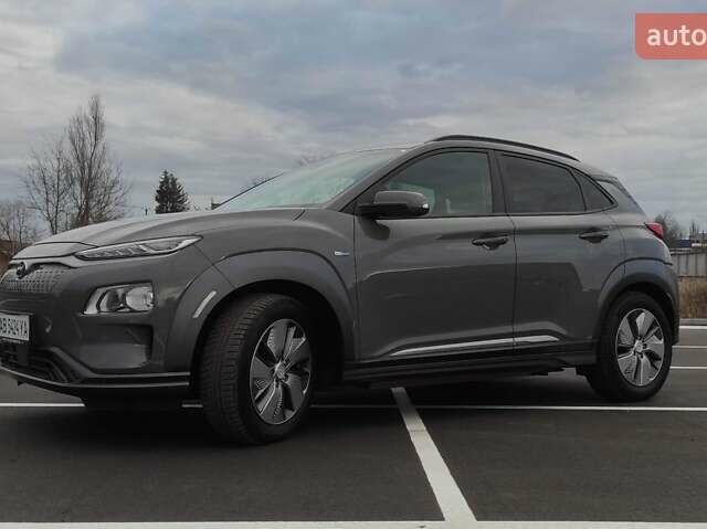 Сірий Хендай Kona, об'ємом двигуна 0 л та пробігом 71 тис. км за 17500 $, фото 29 на Automoto.ua