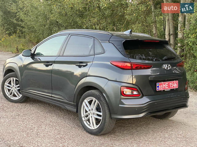 Серый Хендай Kona, объемом двигателя 0 л и пробегом 76 тыс. км за 16800 $, фото 17 на Automoto.ua