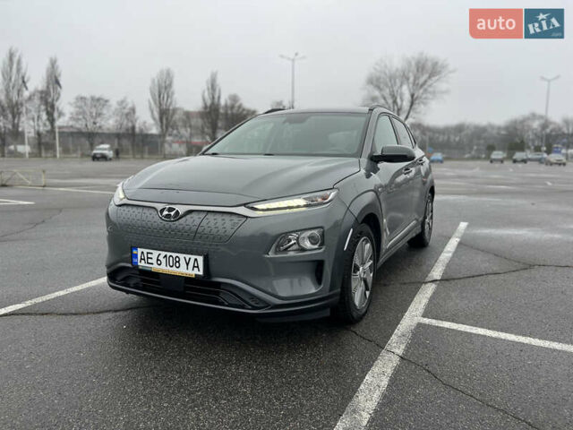 Серый Хендай Kona, объемом двигателя 0 л и пробегом 131 тыс. км за 16500 $, фото 1 на Automoto.ua