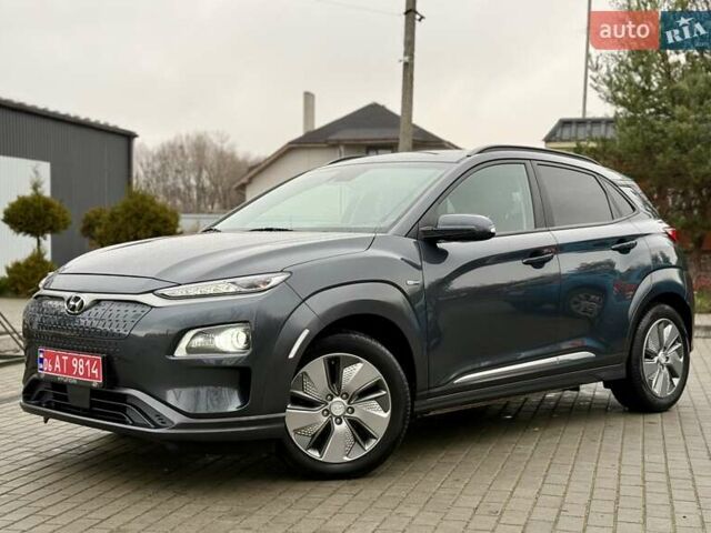 Серый Хендай Kona, объемом двигателя 0 л и пробегом 74 тыс. км за 15250 $, фото 8 на Automoto.ua