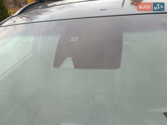 Сірий Хендай Kona, об'ємом двигуна 1.6 л та пробігом 12 тис. км за 21500 $, фото 3 на Automoto.ua