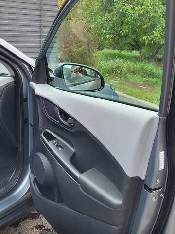 Сірий Хендай Kona, об'ємом двигуна 2 л та пробігом 59 тис. км за 15100 $, фото 13 на Automoto.ua