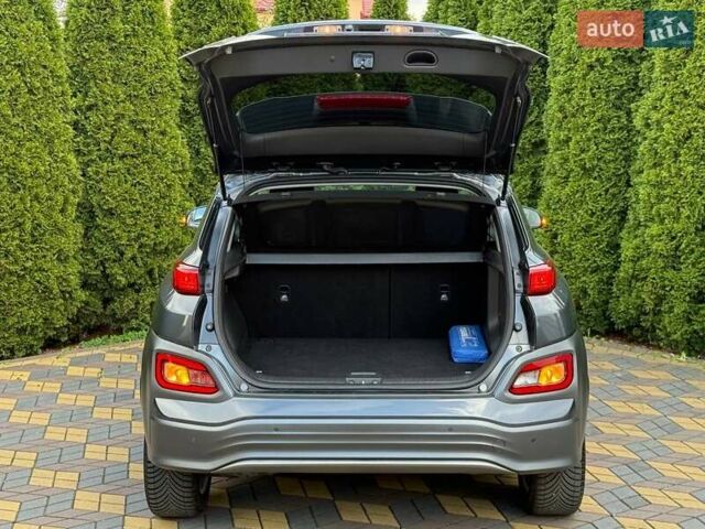 Сірий Хендай Kona, об'ємом двигуна 0 л та пробігом 36 тис. км за 16400 $, фото 9 на Automoto.ua