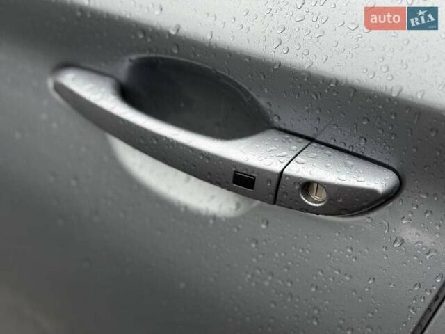 Сірий Хендай Kona, об'ємом двигуна 0 л та пробігом 61 тис. км за 17700 $, фото 20 на Automoto.ua