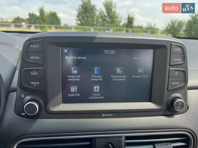 Сірий Хендай Kona, об'ємом двигуна 0 л та пробігом 50 тис. км за 14999 $, фото 45 на Automoto.ua