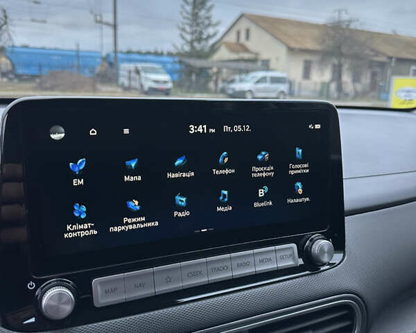 Сірий Хендай Kona, об'ємом двигуна 0 л та пробігом 149 тис. км за 17950 $, фото 55 на Automoto.ua